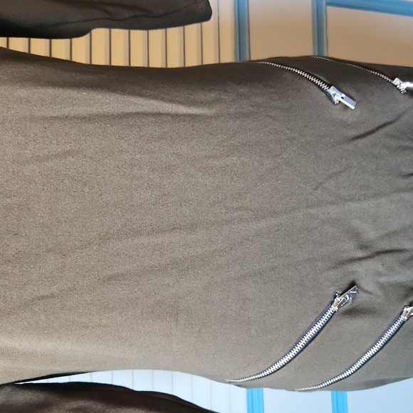 Express Olive Green Dress - Picture 4 of 14